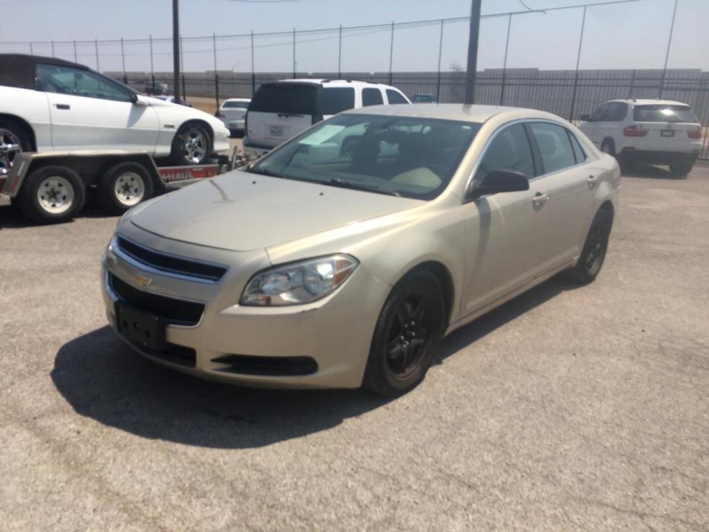 2012 GOLD CHEVROLET MALIBU LS (1G1ZB5E04CF) with an 2.4L engine, Automatic transmission, located at 1507 S Hwy 67, Cedar Hill, TX, 75104, (972) 293-1833, 32.556370, -96.973297 - Photo#1