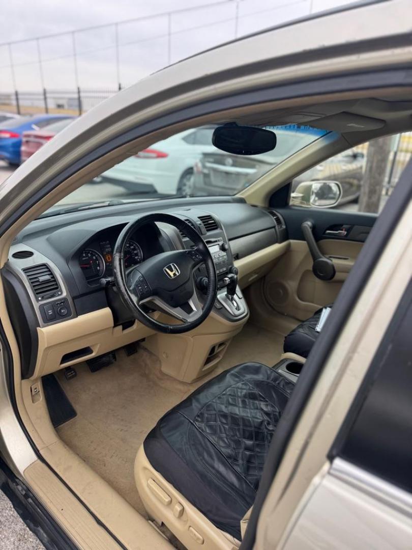 2009 GOLD HONDA CR-V EXL (JHLRE38799C) with an 2.4L engine, Automatic transmission, located at 1507 S Hwy 67, Cedar Hill, TX, 75104, (972) 293-1833, 32.556370, -96.973297 - Photo#5