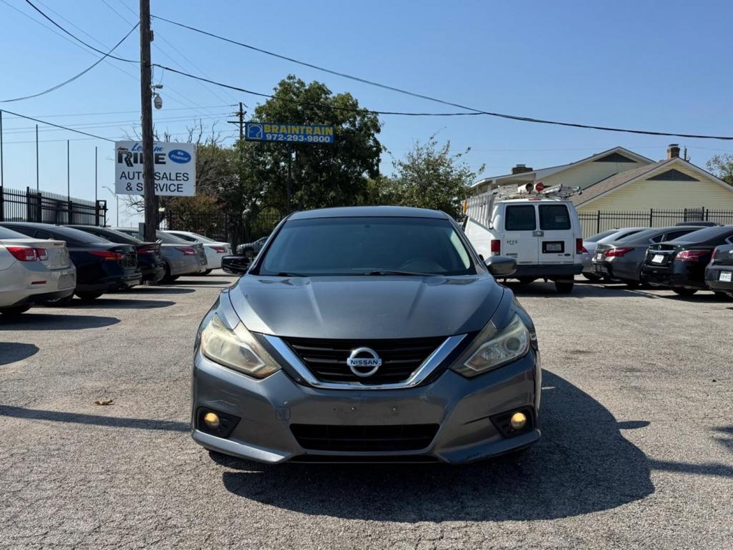 2016 GRAY NISSAN ALTIMA 2.5 (1N4AL3AP4GC) with an 2.5L engine, Continuously Variable transmission, located at 1507 S Hwy 67, Cedar Hill, TX, 75104, (972) 293-1833, 32.556370, -96.973297 - Photo#2