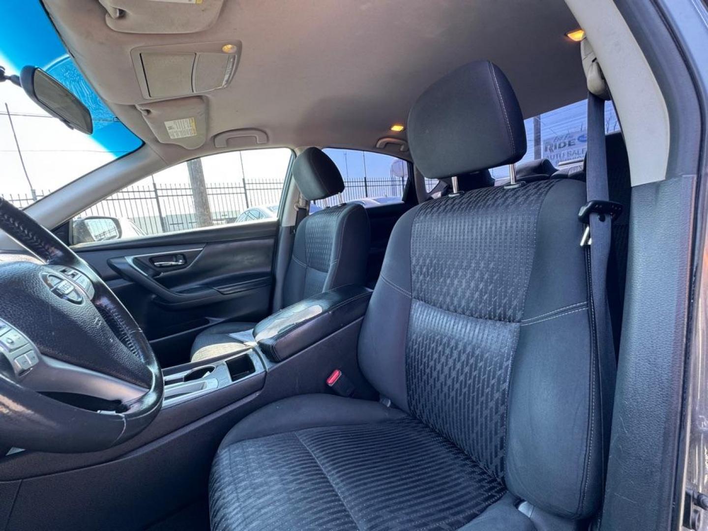 2016 GRAY NISSAN ALTIMA 2.5 (1N4AL3AP4GC) with an 2.5L engine, Continuously Variable transmission, located at 1507 S Hwy 67, Cedar Hill, TX, 75104, (972) 293-1833, 32.556370, -96.973297 - Photo#18