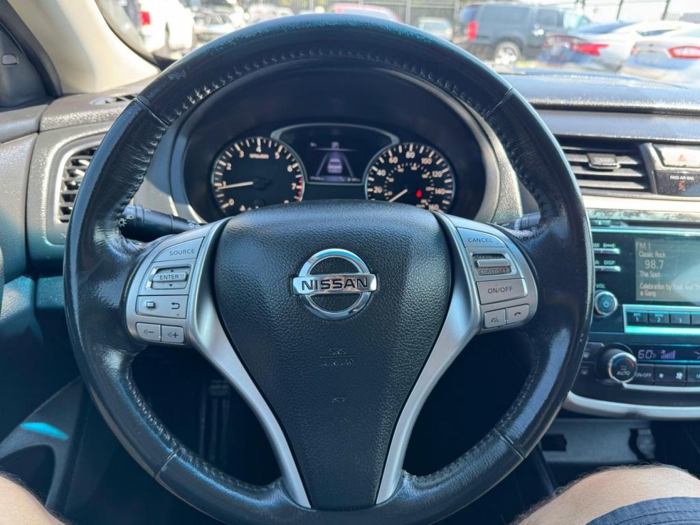 2016 GRAY NISSAN ALTIMA 2.5 (1N4AL3AP4GC) with an 2.5L engine, Continuously Variable transmission, located at 1507 S Hwy 67, Cedar Hill, TX, 75104, (972) 293-1833, 32.556370, -96.973297 - Photo#21