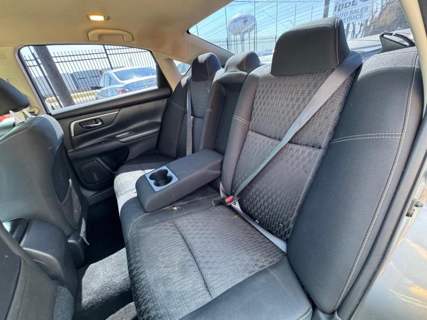 2016 GRAY NISSAN ALTIMA 2.5 (1N4AL3AP4GC) with an 2.5L engine, Continuously Variable transmission, located at 1507 S Hwy 67, Cedar Hill, TX, 75104, (972) 293-1833, 32.556370, -96.973297 - Photo#31