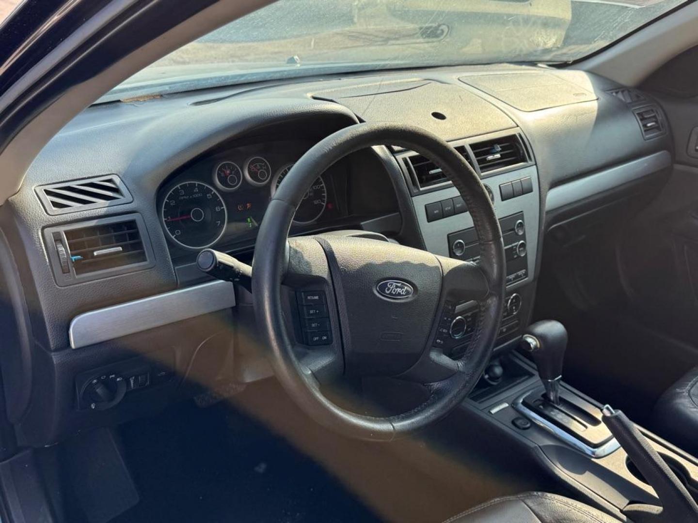2009 BLACK FORD FUSION SEL (3FAHP08Z39R) with an 2.3L engine, Automatic transmission, located at 1507 S Hwy 67, Cedar Hill, TX, 75104, (972) 293-1833, 32.556370, -96.973297 - Photo#4