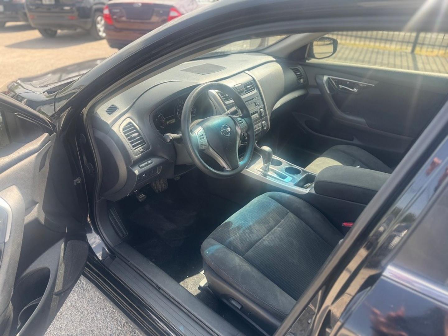 2014 BLACK NISSAN ALTIMA 2.5 (1N4AL3APXEN) with an 2.5L engine, Continuously Variable transmission, located at 1507 S Hwy 67, Cedar Hill, TX, 75104, (972) 293-1833, 32.556370, -96.973297- Photo#5