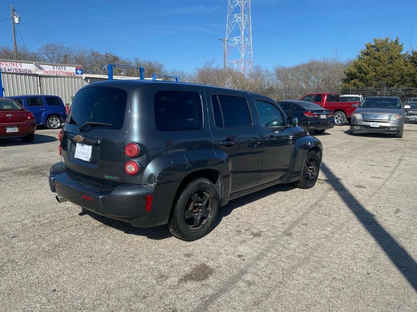 2011 GRAY CHEVROLET HHR LT (3GNBABFW5BS) with an 2.2L engine, Automatic transmission, located at 1507 S Hwy 67, Cedar Hill, TX, 75104, (972) 293-1833, 32.556370, -96.973297 - Photo#2