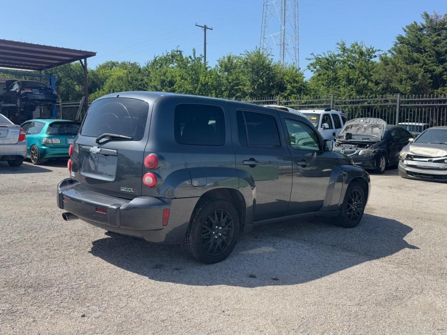 2011 GRAY CHEVROLET HHR LT (3GNBABFW5BS) with an 2.2L engine, Automatic transmission, located at 1507 S Hwy 67, Cedar Hill, TX, 75104, (972) 293-1833, 32.556370, -96.973297 - Photo#2