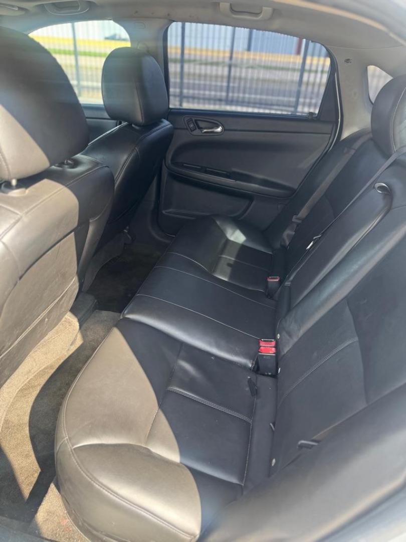 2012 WHITE CHEVROLET IMPALA LTZ (2G1WC5E32C1) with an 3.6L engine, Automatic transmission, located at 1507 S Hwy 67, Cedar Hill, TX, 75104, (972) 293-1833, 32.556370, -96.973297 - Photo#5