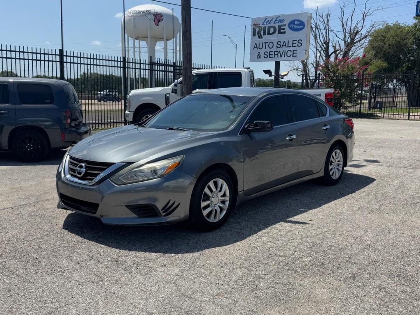 2017 GRAY NISSAN ALTIMA 2.5 (1N4AL3AP1HN) with an 2.5L engine, Continuously Variable transmission, located at 1507 S Hwy 67, Cedar Hill, TX, 75104, (972) 293-1833, 32.556370, -96.973297 - Photo#0