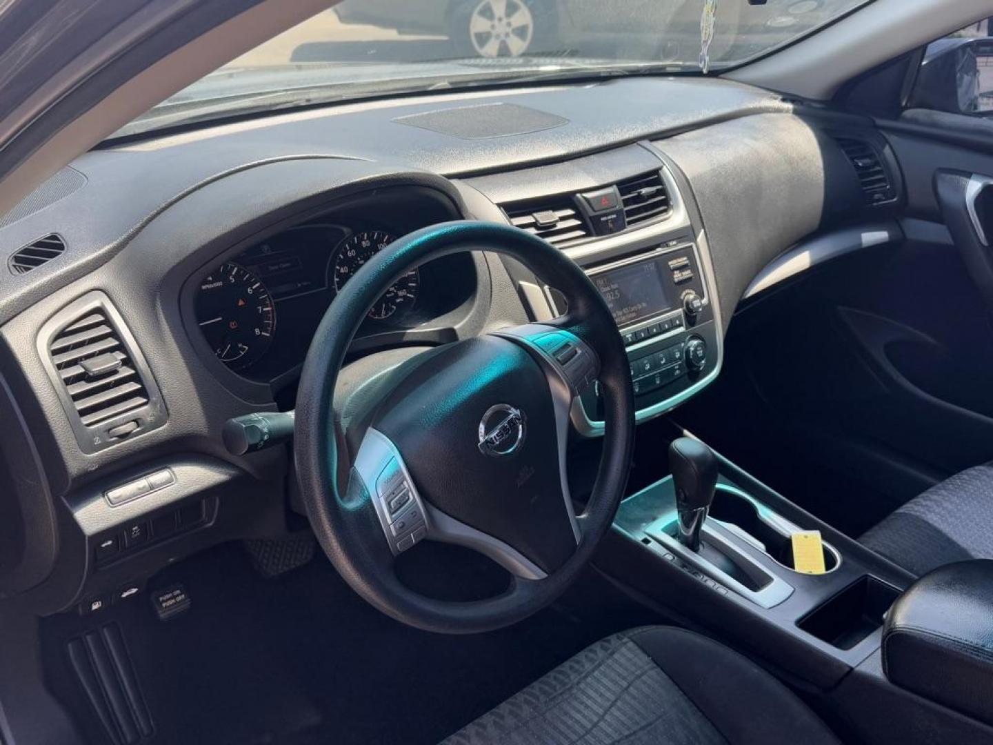 2017 GRAY NISSAN ALTIMA 2.5 (1N4AL3AP1HN) with an 2.5L engine, Continuously Variable transmission, located at 1507 S Hwy 67, Cedar Hill, TX, 75104, (972) 293-1833, 32.556370, -96.973297 - Photo#4