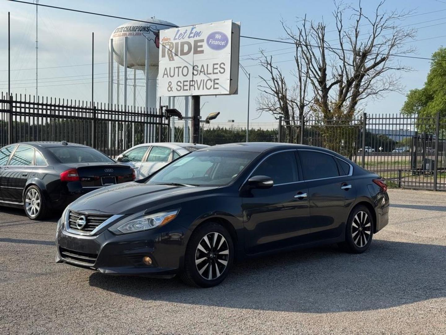 2018 BLUE NISSAN ALTIMA 2.5 (1N4AL3AP6JC) with an 2.5L engine, Continuously Variable transmission, located at 1507 S Hwy 67, Cedar Hill, TX, 75104, (972) 293-1833, 32.556370, -96.973297 - Photo#0