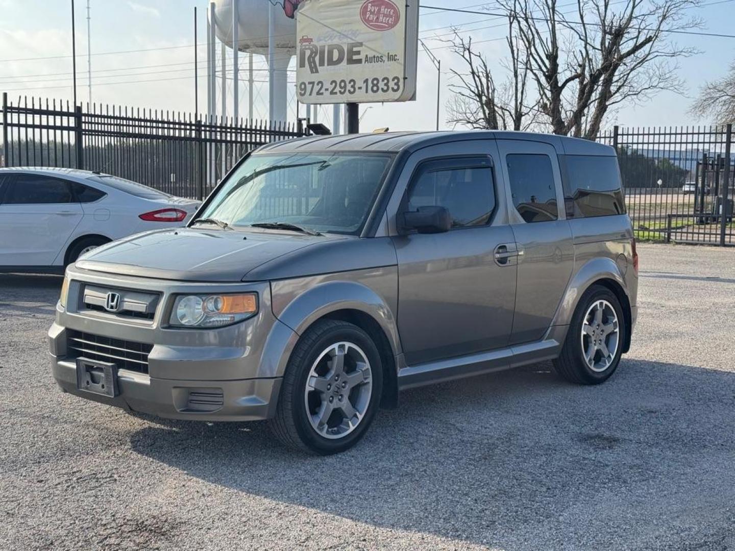 2008 GRAY HONDA ELEMENT SC (5J6YH18988L) with an 2.4L engine, Automatic transmission, located at 1507 S Hwy 67, Cedar Hill, TX, 75104, (972) 293-1833, 32.556370, -96.973297 - Photo#0