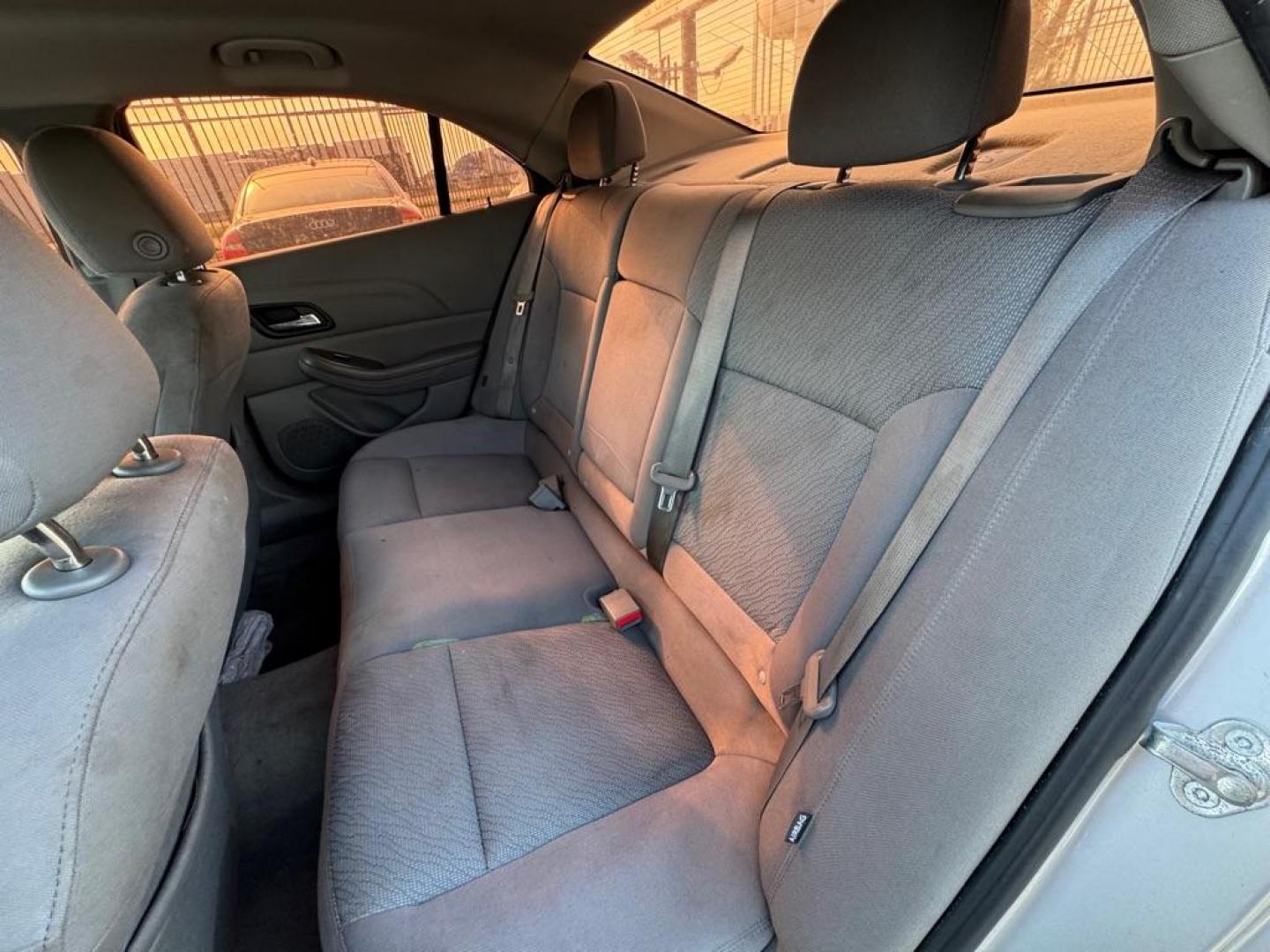 2014 SILVER CHEVROLET MALIBU LS (1G11A5SL1EF) with an 2.5L engine, Automatic transmission, located at 1507 S Hwy 67, Cedar Hill, TX, 75104, (972) 293-1833, 32.556370, -96.973297 - Photo#6