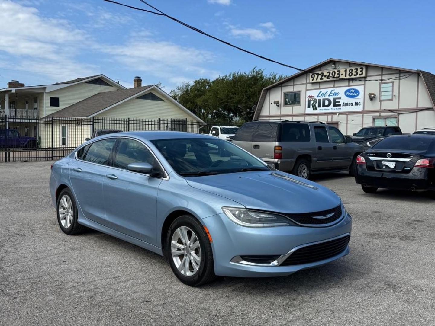 2015 BLUE CHRYSLER 200 LIMITED (1C3CCCAB7FN) with an 2.4L engine, Automatic transmission, located at 1507 S Hwy 67, Cedar Hill, TX, 75104, (972) 293-1833, 32.556370, -96.973297 - Photo#1