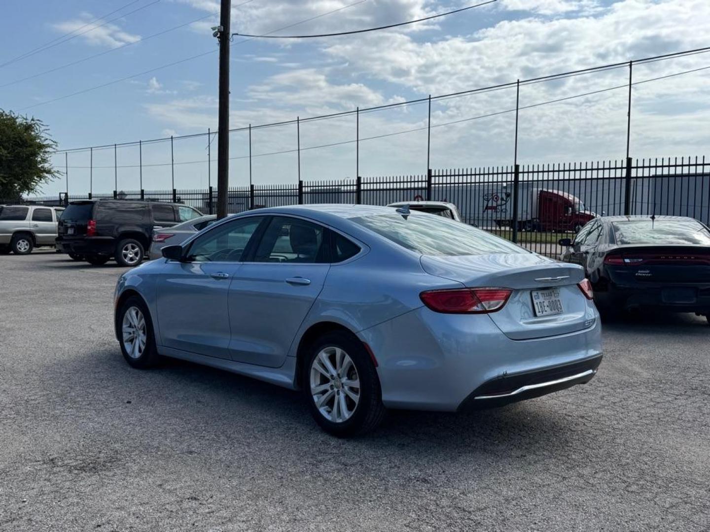 2015 BLUE CHRYSLER 200 LIMITED (1C3CCCAB7FN) with an 2.4L engine, Automatic transmission, located at 1507 S Hwy 67, Cedar Hill, TX, 75104, (972) 293-1833, 32.556370, -96.973297 - Photo#3