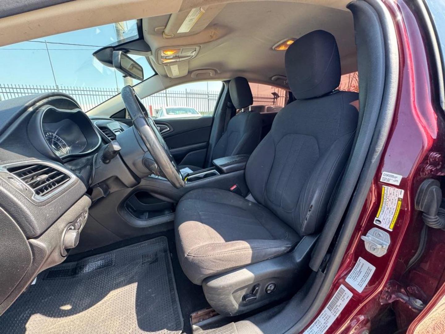 2015 MAROON CHRYSLER 200 LIMITED (1C3CCCAB4FN) with an 2.4L engine, Automatic transmission, located at 1507 S Hwy 67, Cedar Hill, TX, 75104, (972) 293-1833, 32.556370, -96.973297 - Photo#5