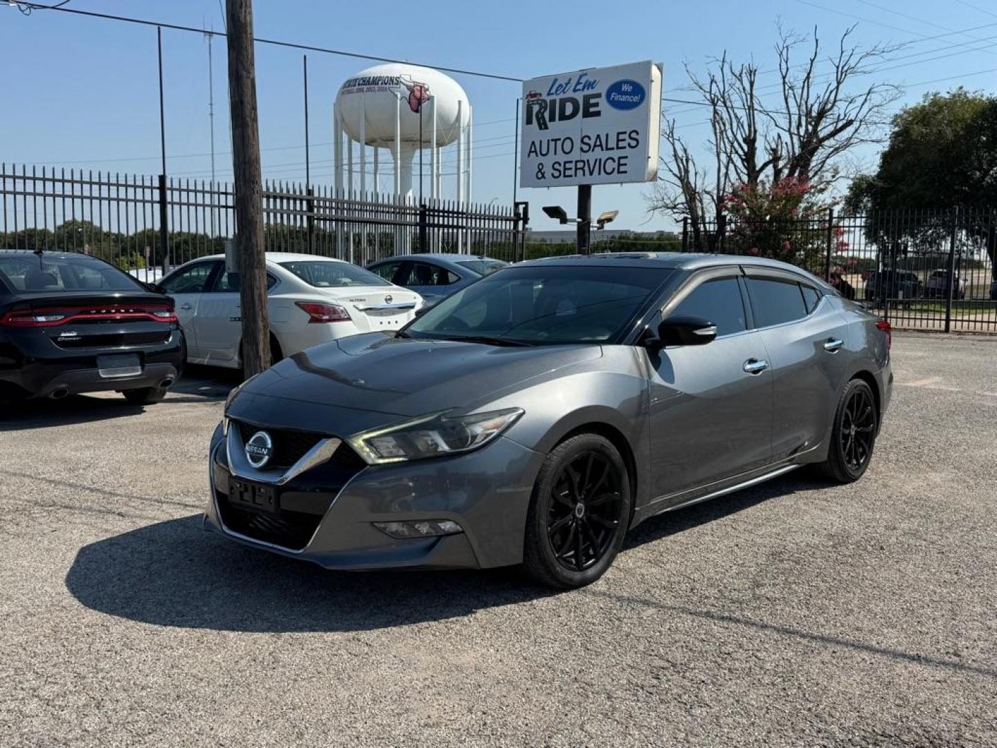 2017 GRAY NISSAN MAXIMA 3.5S (1N4AA6APXHC) with an 3.5L engine, Continuously Variable transmission, located at 1507 S Hwy 67, Cedar Hill, TX, 75104, (972) 293-1833, 32.556370, -96.973297 - Photo#0