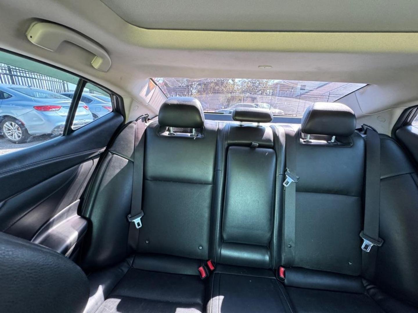 2017 GRAY NISSAN MAXIMA 3.5S (1N4AA6APXHC) with an 3.5L engine, Continuously Variable transmission, located at 1507 S Hwy 67, Cedar Hill, TX, 75104, (972) 293-1833, 32.556370, -96.973297 - Photo#6