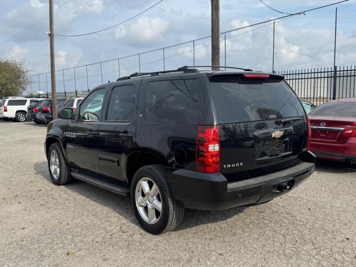 2011 BLACK CHEVROLET TAHOE 1500 LT (1GNSKBE07BR) with an 5.3L engine, Automatic transmission, located at 1507 S Hwy 67, Cedar Hill, TX, 75104, (972) 293-1833, 32.556370, -96.973297 - Photo#1