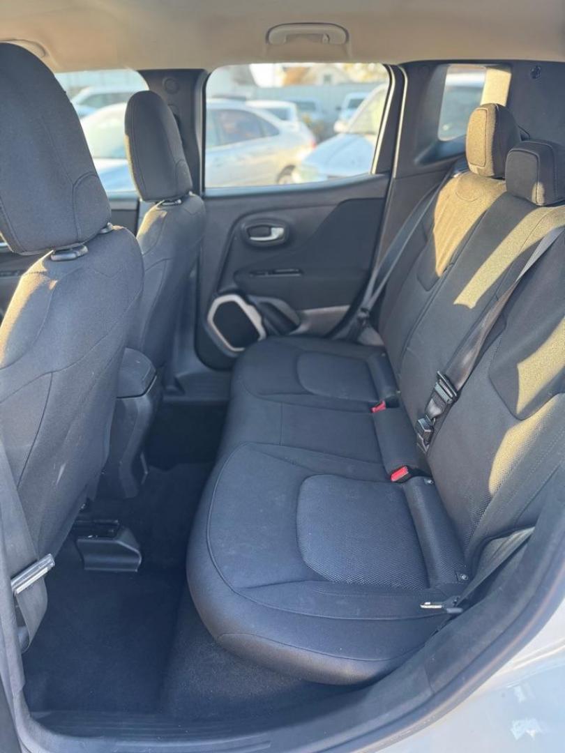 2016 WHITE JEEP RENEGADE SPORT (ZACCJAAT8GP) with an 2.4L engine, Automatic transmission, located at 1507 S Hwy 67, Cedar Hill, TX, 75104, (972) 293-1833, 32.556370, -96.973297 - Photo#4