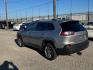 2019 SILVER JEEP CHEROKEE LATITUDE PLUS (1C4PJLLB6KD) with an 2.4L engine, Automatic transmission, located at 1507 S Hwy 67, Cedar Hill, TX, 75104, (972) 293-1833, 32.556370, -96.973297 - Photo#3