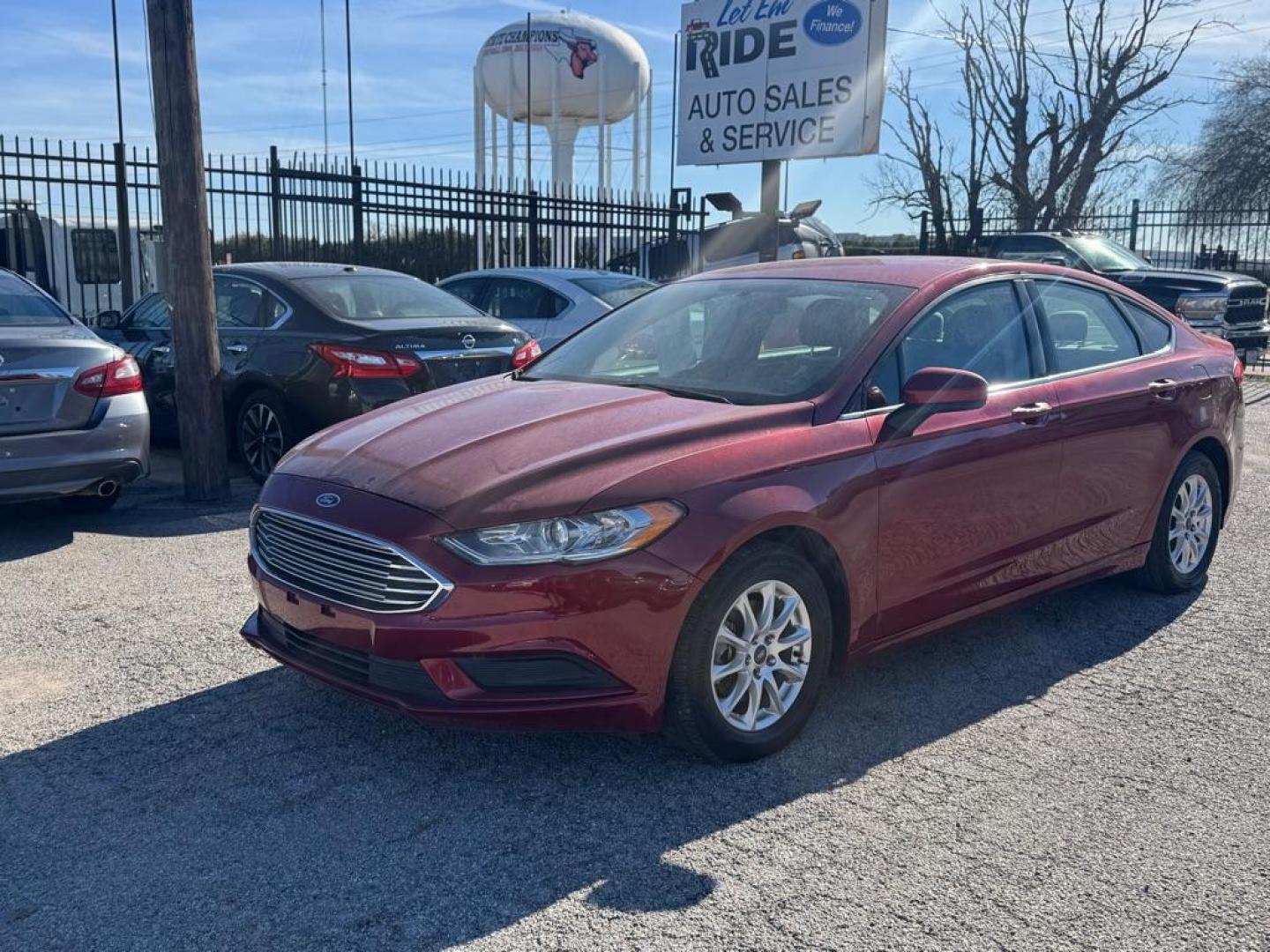 2017 Ford Fusion S's photo