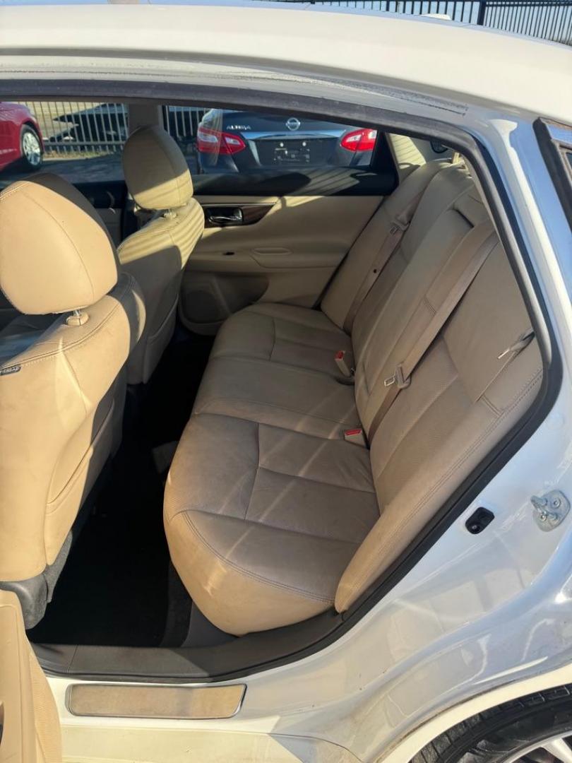 2016 BLUE NISSAN ALTIMA 2.5 (1N4AL3AP8GC) with an 2.5L engine, Continuously Variable transmission, located at 1507 S Hwy 67, Cedar Hill, TX, 75104, (972) 293-1833, 32.556370, -96.973297 - Photo#6