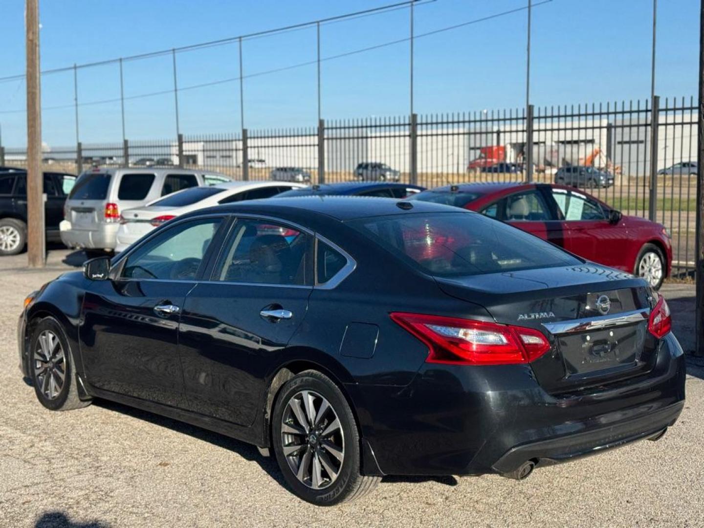 2016 BLUE NISSAN ALTIMA 2.5 (1N4AL3AP8GC) with an 2.5L engine, Continuously Variable transmission, located at 1507 S Hwy 67, Cedar Hill, TX, 75104, (972) 293-1833, 32.556370, -96.973297 - Photo#8