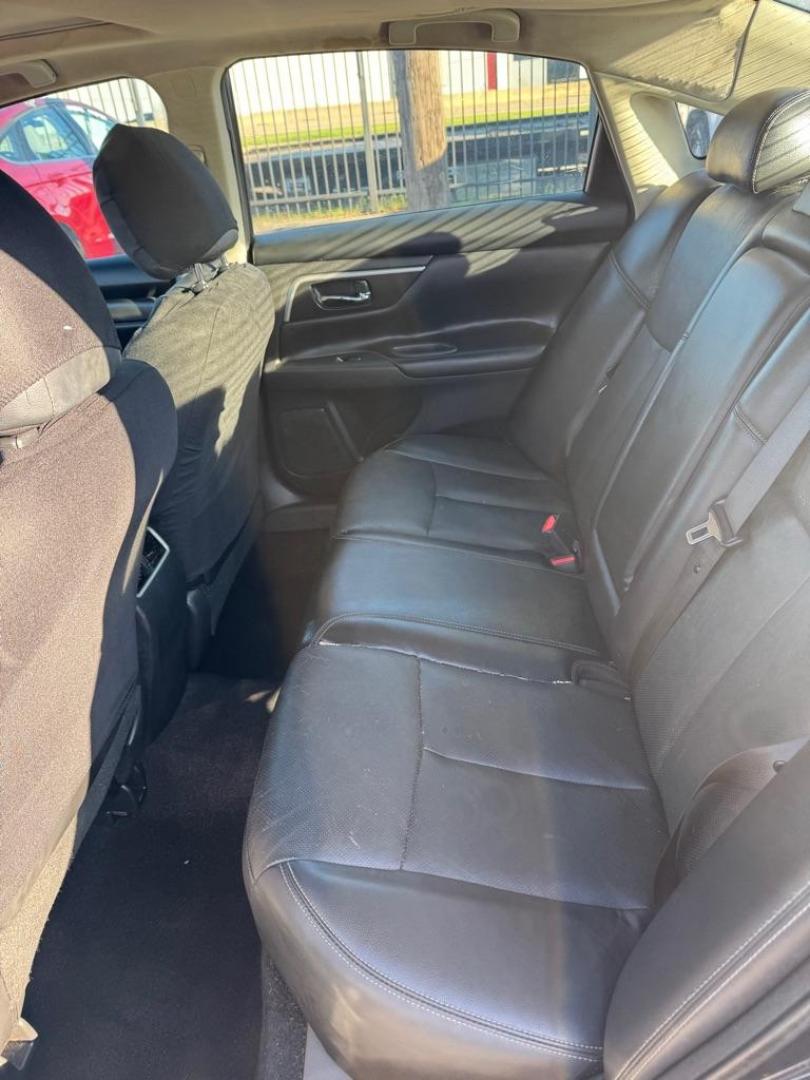 2016 BLUE NISSAN ALTIMA 2.5 (1N4AL3AP8GC) with an 2.5L engine, Continuously Variable transmission, located at 1507 S Hwy 67, Cedar Hill, TX, 75104, (972) 293-1833, 32.556370, -96.973297 - Photo#13