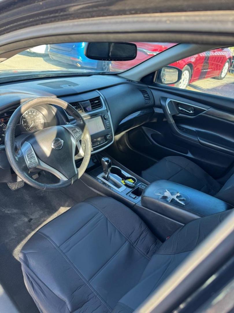 2016 BLUE NISSAN ALTIMA 2.5 (1N4AL3AP8GC) with an 2.5L engine, Continuously Variable transmission, located at 1507 S Hwy 67, Cedar Hill, TX, 75104, (972) 293-1833, 32.556370, -96.973297 - Photo#4