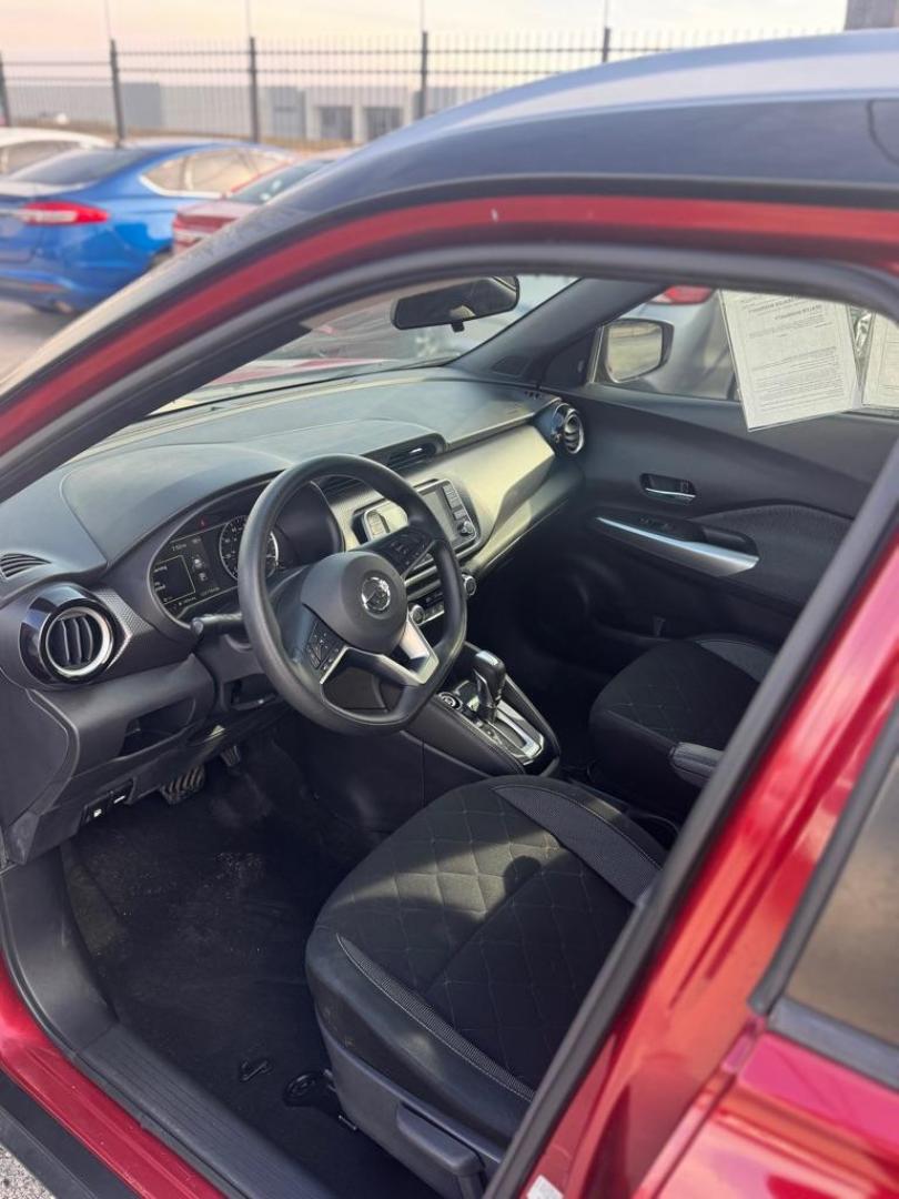 2020 MAROON NISSAN KICKS SV (3N1CP5CV3LL) with an 1.6L engine, Continuously Variable transmission, located at 1507 S Hwy 67, Cedar Hill, TX, 75104, (972) 293-1833, 32.556370, -96.973297 - Photo#5