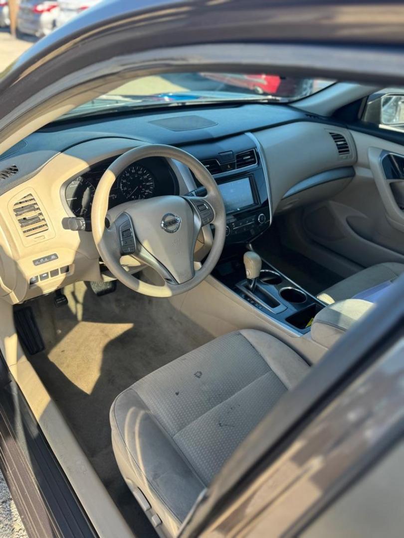 2014 BROWN NISSAN ALTIMA 2.5 (1N4AL3AP8EC) with an 2.5L engine, Continuously Variable transmission, located at 1507 S Hwy 67, Cedar Hill, TX, 75104, (972) 293-1833, 32.556370, -96.973297 - Photo#5