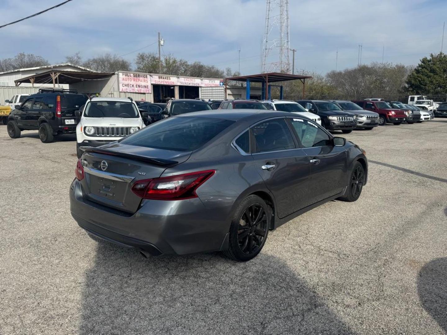 2017 GRAY NISSAN ALTIMA 2.5 (1N4AL3AP6HC) with an 2.5L engine, Continuously Variable transmission, located at 1507 S Hwy 67, Cedar Hill, TX, 75104, (972) 293-1833, 32.556370, -96.973297 - Photo#2