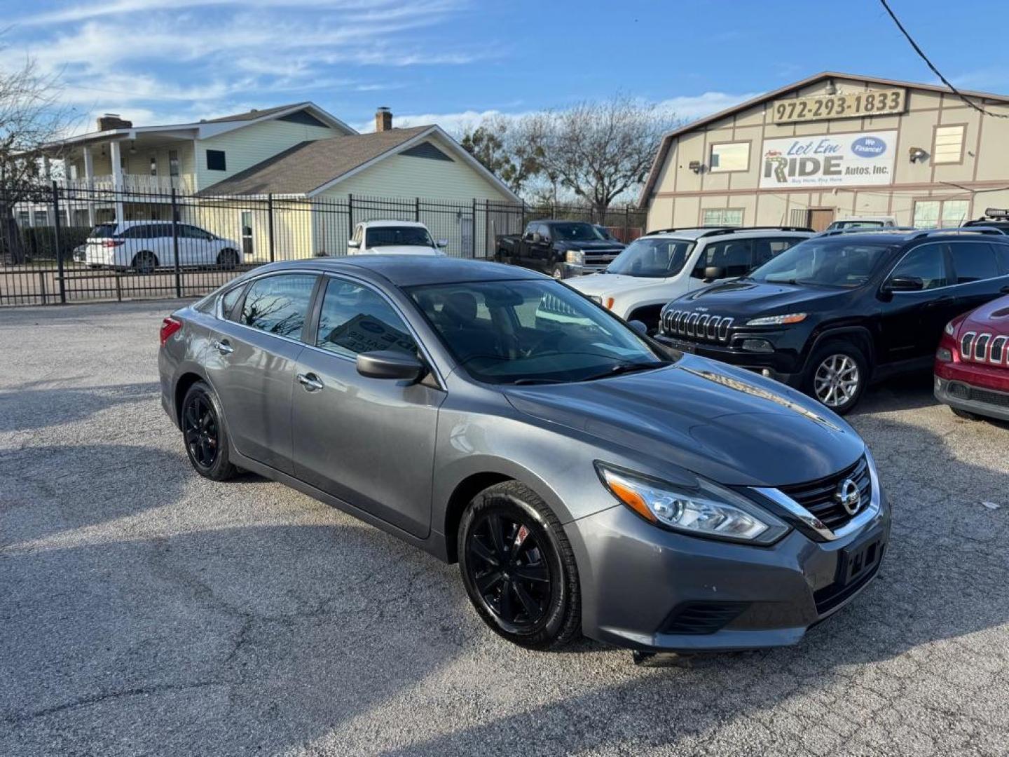2018 GRAY NISSAN ALTIMA 2.5 (1N4AL3AP0JC) with an 2.5L engine, Continuously Variable transmission, located at 1507 S Hwy 67, Cedar Hill, TX, 75104, (972) 293-1833, 32.556370, -96.973297 - Photo#1