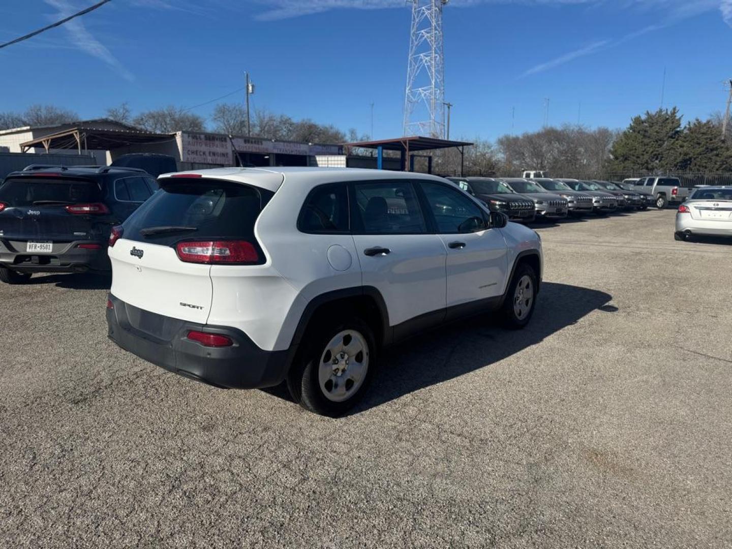 2017 BLACK JEEP CHEROKEE SPORT (1C4PJLAB0HW) with an 2.4L engine, Automatic transmission, located at 1507 S Hwy 67, Cedar Hill, TX, 75104, (972) 293-1833, 32.556370, -96.973297 - Photo#2