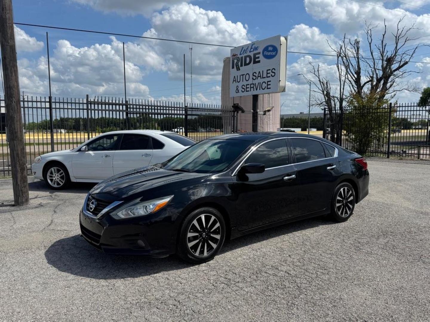 2018 BLACK NISSAN ALTIMA 2.5 (1N4AL3APXJC) with an 2.5L engine, Continuously Variable transmission, located at 1507 S Hwy 67, Cedar Hill, TX, 75104, (972) 293-1833, 32.556370, -96.973297 - Photo#0