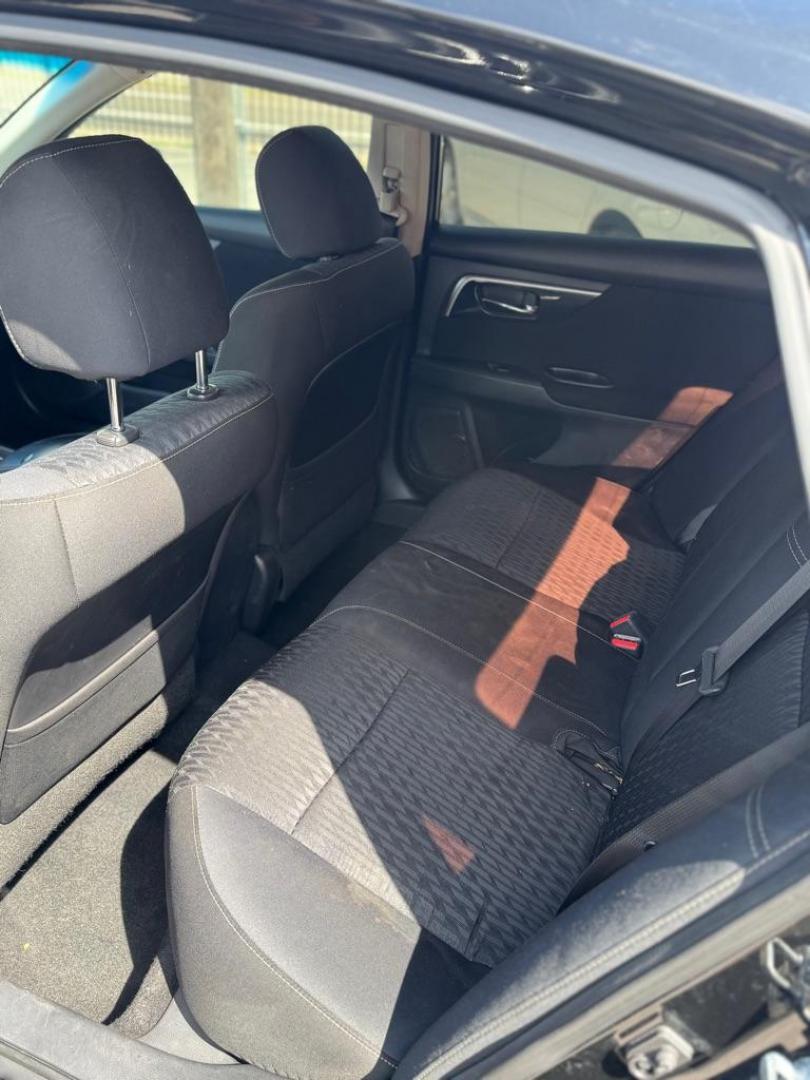 2018 BLACK NISSAN ALTIMA 2.5 (1N4AL3APXJC) with an 2.5L engine, Continuously Variable transmission, located at 1507 S Hwy 67, Cedar Hill, TX, 75104, (972) 293-1833, 32.556370, -96.973297 - Photo#5