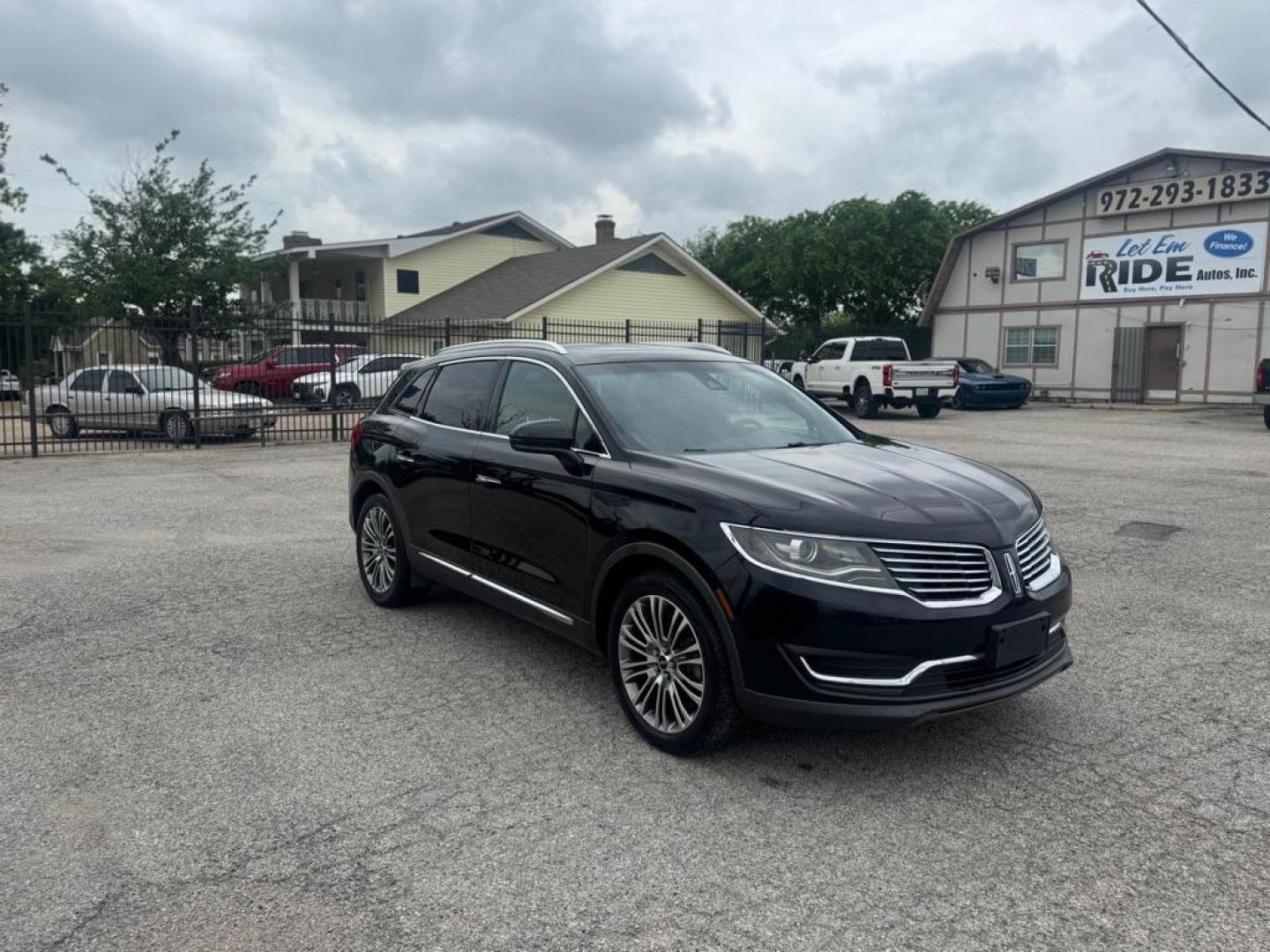 2016 BLACK LINCOLN MKX RESERVE (2LMTJ6LRXGB) with an 3.7L engine, Automatic transmission, located at 1507 S Hwy 67, Cedar Hill, TX, 75104, (972) 293-1833, 32.556370, -96.973297 - Photo#1