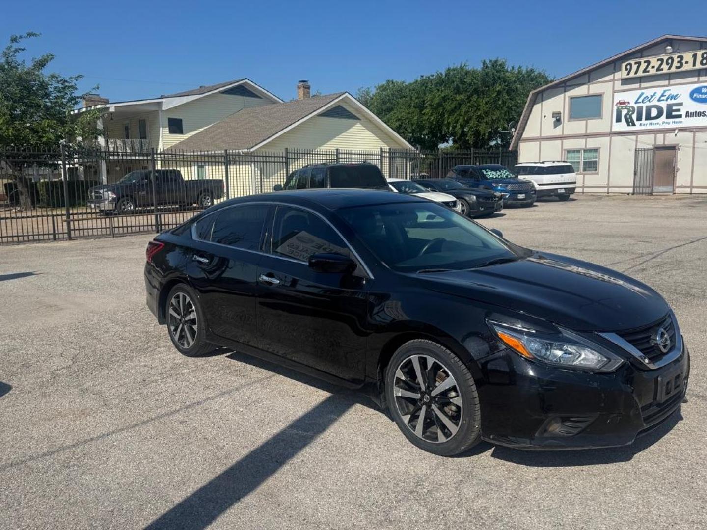 2018 BLACK NISSAN ALTIMA 2.5 (1N4AL3AP0JC) with an 2.5L engine, Continuously Variable transmission, located at 1507 S Hwy 67, Cedar Hill, TX, 75104, (972) 293-1833, 32.556370, -96.973297 - Photo#1