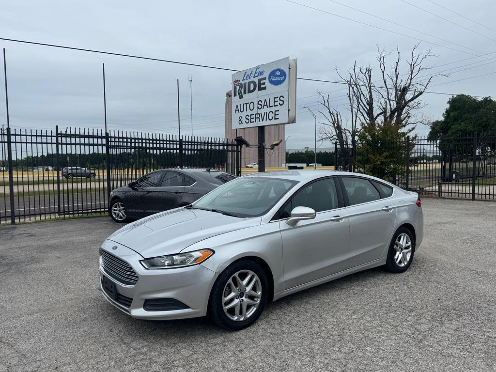 photo of 2016 FORD FUSION SE