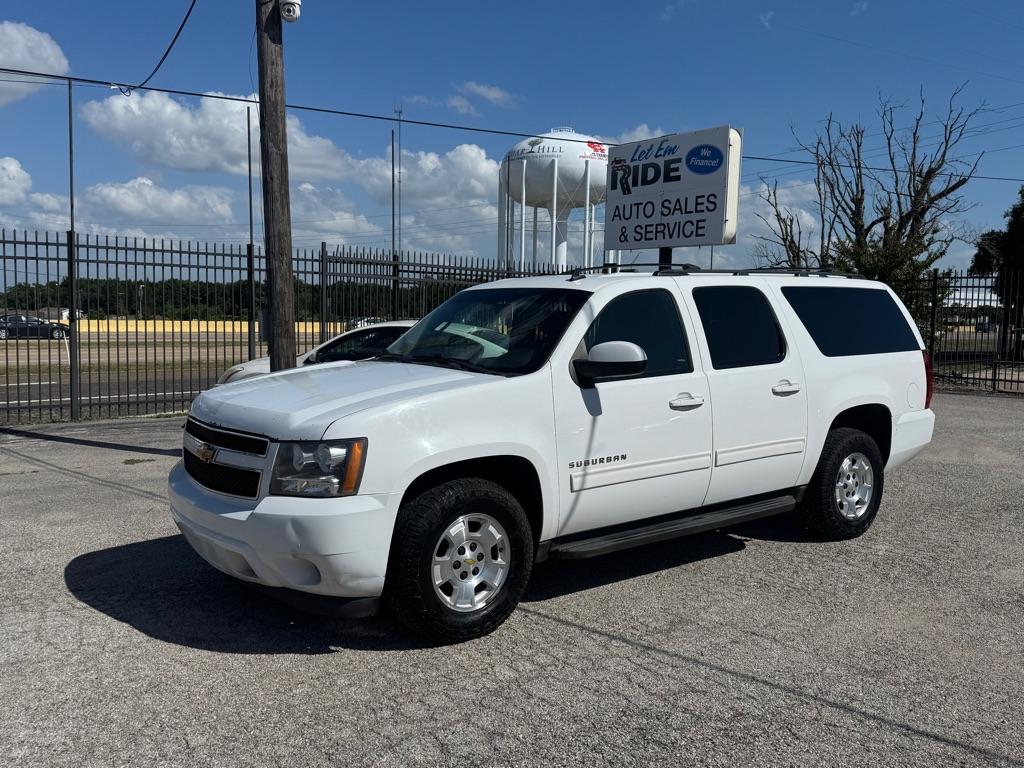 photo of 2013 CHEVROLET SUBURBAN 1500 LS