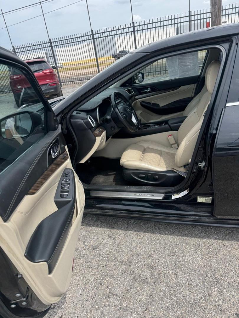 2017 BLACK NISSAN MAXIMA 3.5S (1N4AA6AP1HC) with an 3.5L engine, Continuously Variable transmission, located at 1507 S Hwy 67, Cedar Hill, TX, 75104, (972) 293-1833, 32.556370, -96.973297- Photo#2