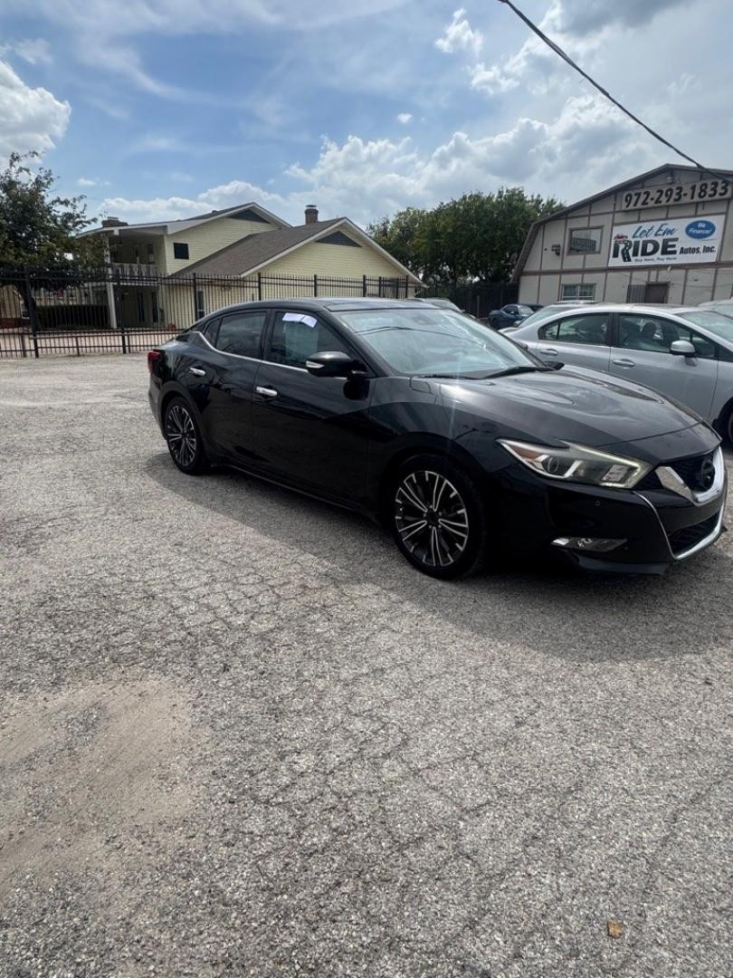 2017 BLACK NISSAN MAXIMA 3.5S (1N4AA6AP1HC) with an 3.5L engine, Continuously Variable transmission, located at 1507 S Hwy 67, Cedar Hill, TX, 75104, (972) 293-1833, 32.556370, -96.973297- Photo#4