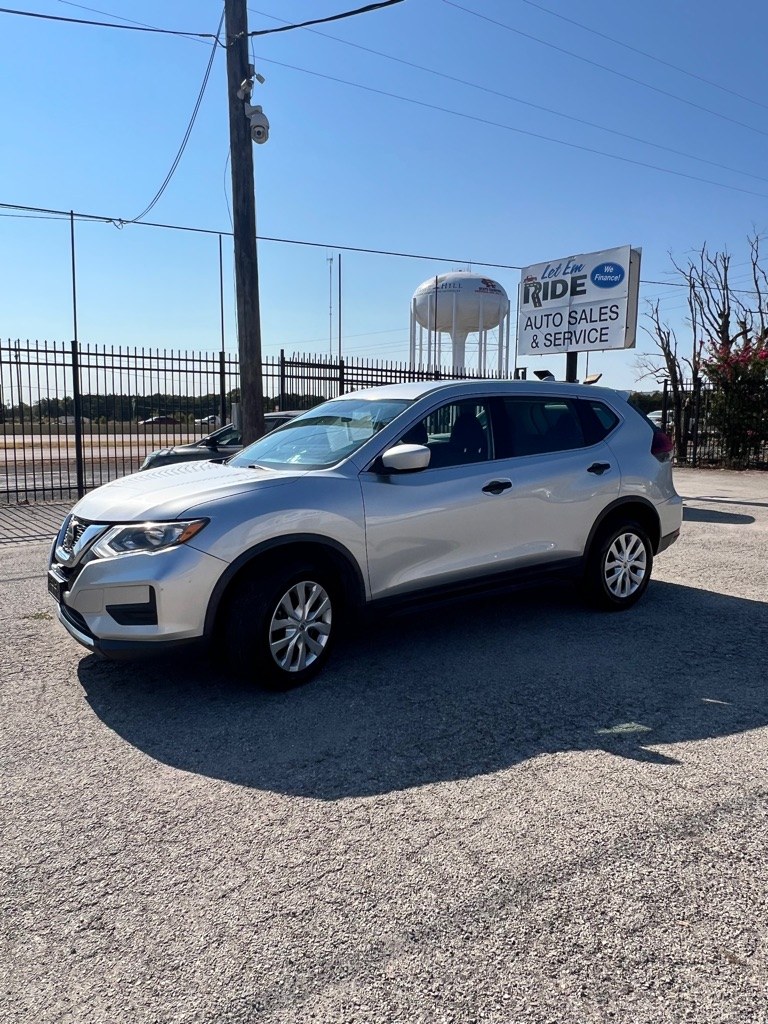 photo of 2018 NISSAN ROGUE S