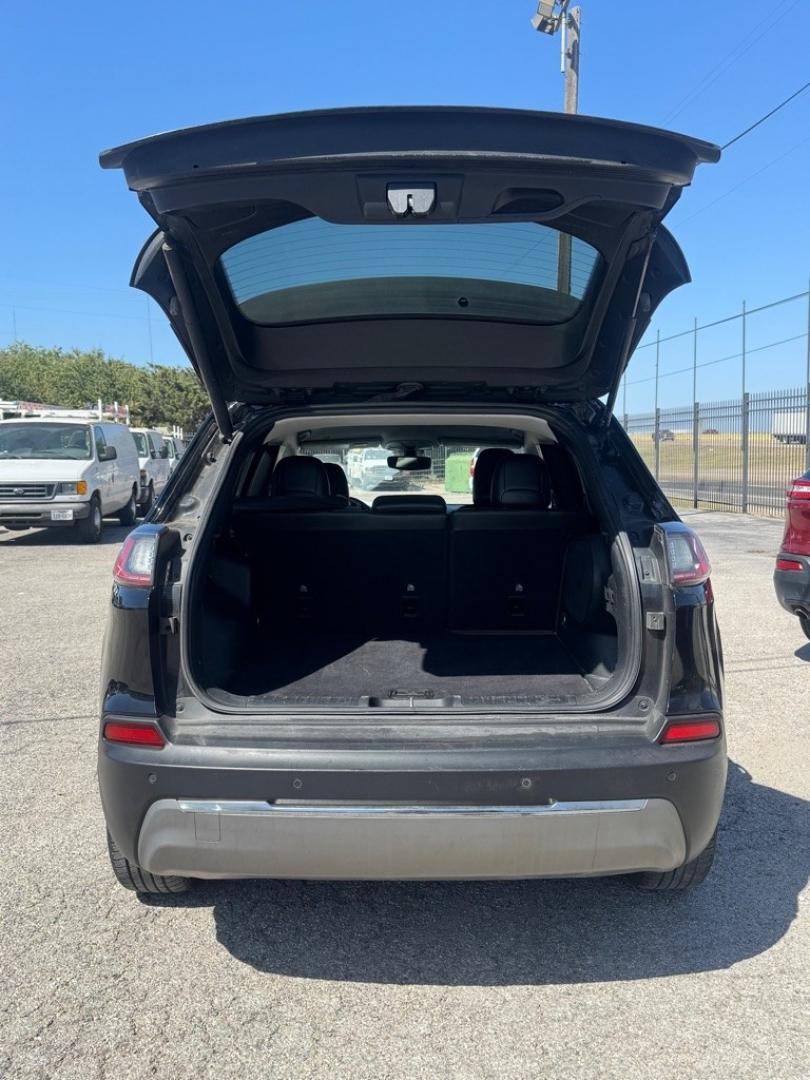 2020 BLACK JEEP CHEROKEE LIMITED (1C4PJLDB1LD) with an 2.4L engine, Automatic transmission, located at 1507 S Hwy 67, Cedar Hill, TX, 75104, (972) 293-1833, 32.556370, -96.973297- Photo#3