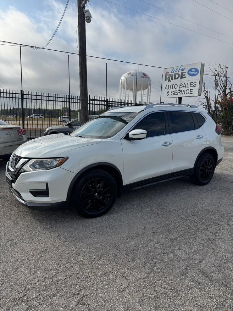 2019 WHITE NISSAN ROGUE S (KNMAT2MT3KP) with an 2.5L engine, Continuously Variable transmission, located at 1507 S Hwy 67, Cedar Hill, TX, 75104, (972) 293-1833, 32.556370, -96.973297- Photo#0