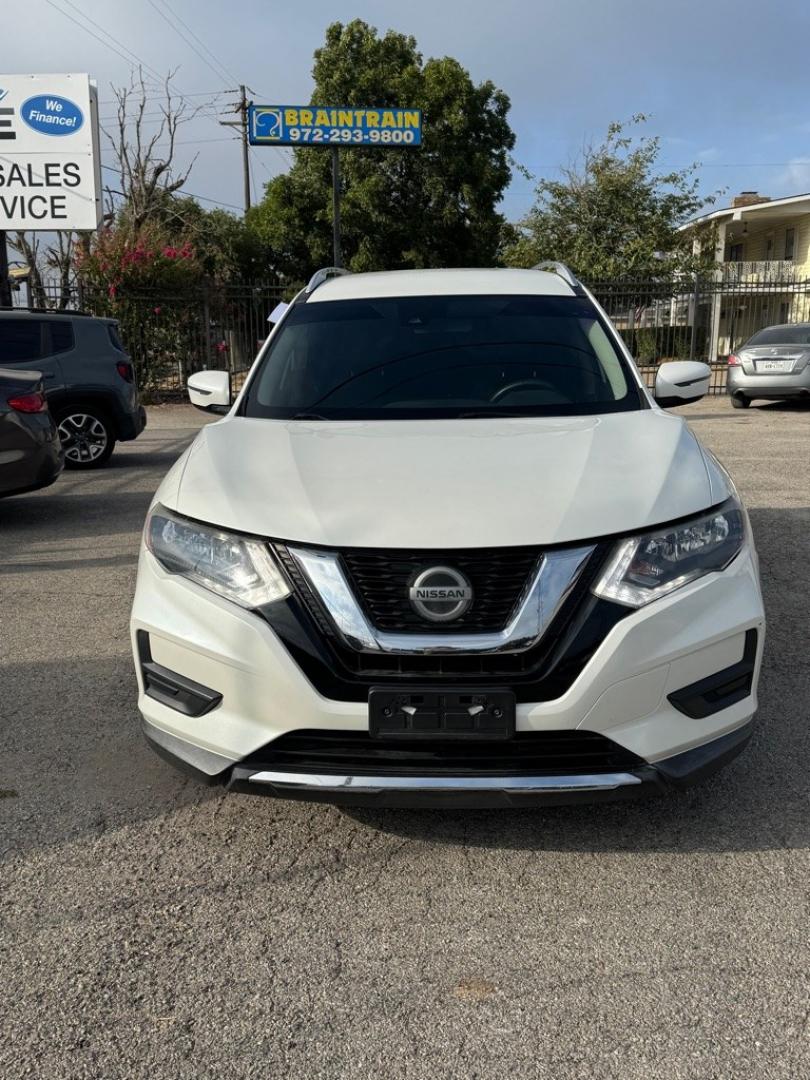 2019 WHITE NISSAN ROGUE S (KNMAT2MT3KP) with an 2.5L engine, Continuously Variable transmission, located at 1507 S Hwy 67, Cedar Hill, TX, 75104, (972) 293-1833, 32.556370, -96.973297- Photo#1