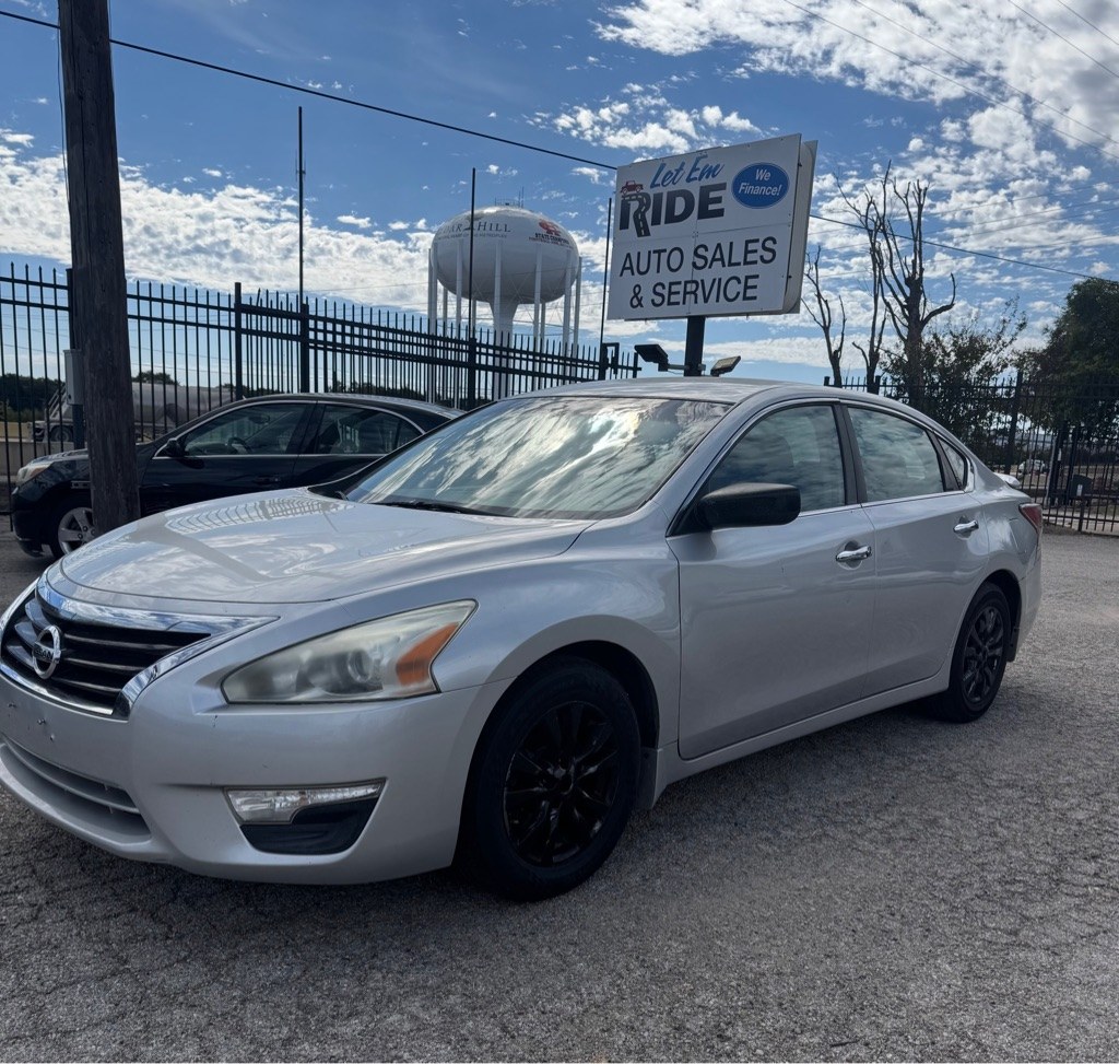 photo of 2015 NISSAN ALTIMA 2.5